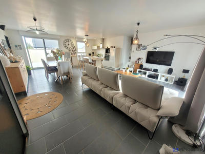 Maison - 96 m² - 4 pièces