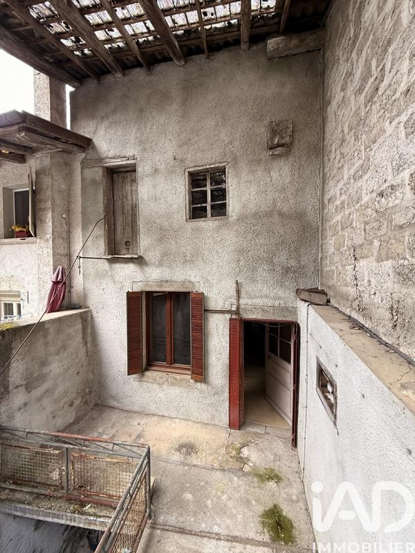 Maison de village - 90 m² - 4 pièces