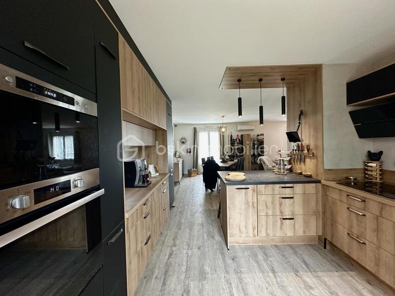 Maison - 150 m² - 7 pièces