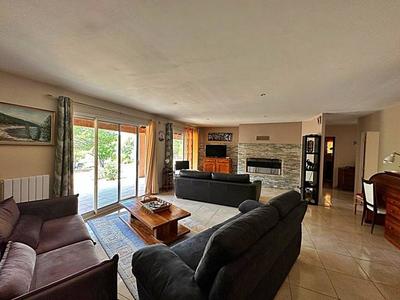 Maison - 176 m² - 5 pièces