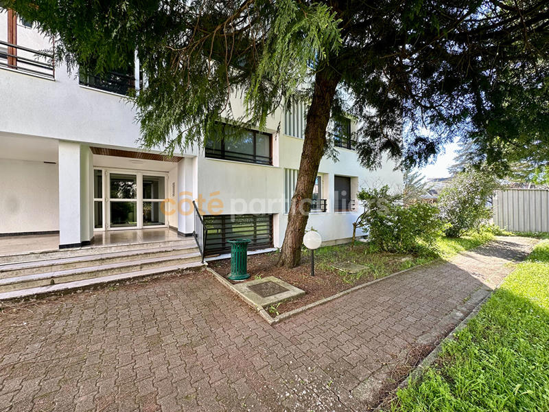 Appartement - 92 m² - 4 pièces