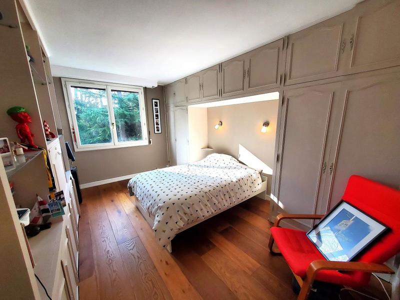 Maison - 285 m² - 8 pièces