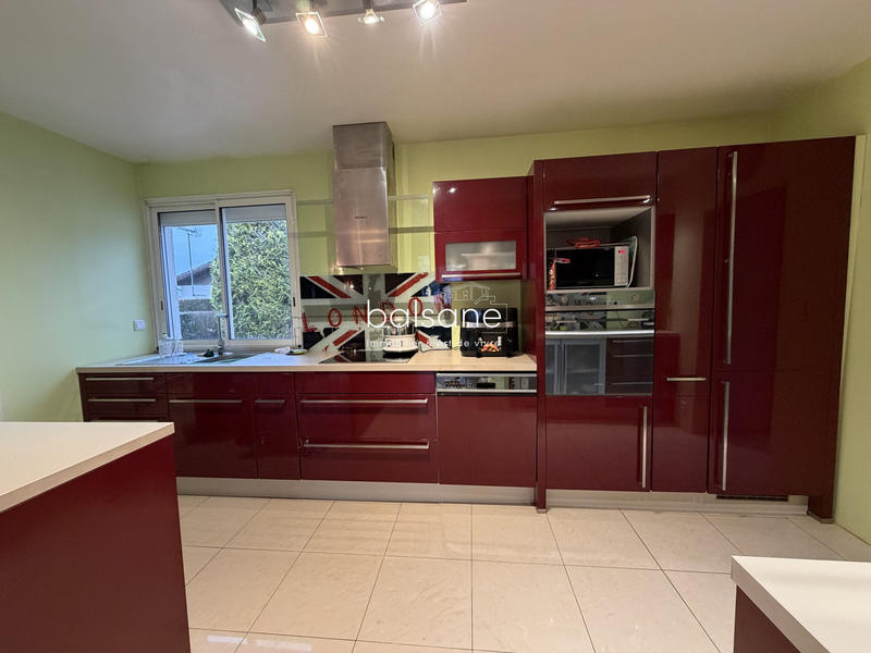 Maison - 128 m² - 6 pièces