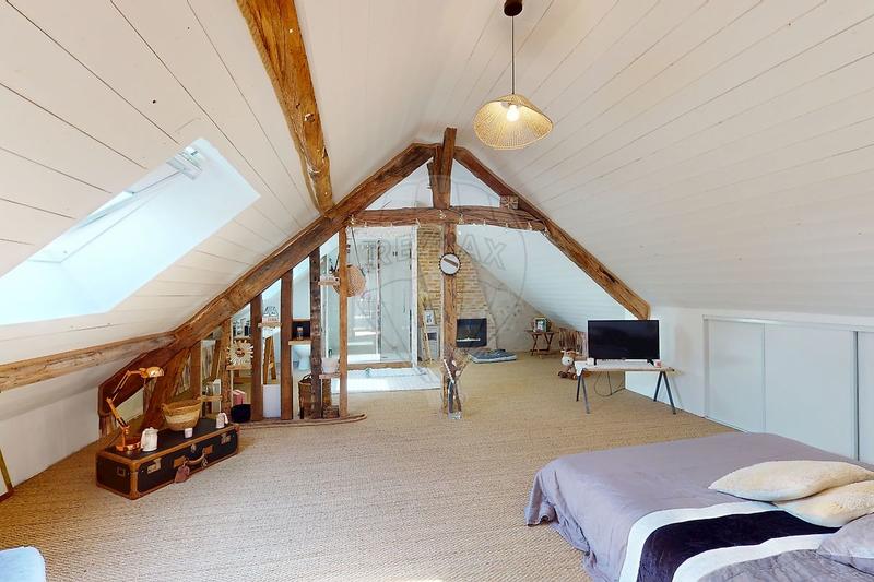 Maison - 245 m² - 6 pièces