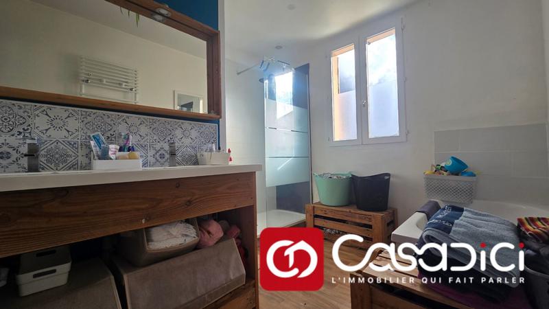 Maison - 128 m² - 7 pièces