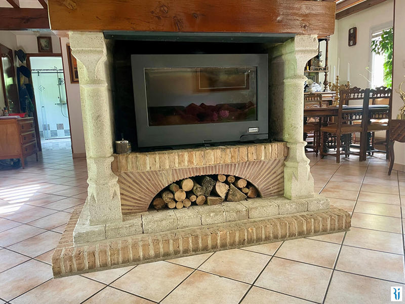 Maison - 220 m² - 5 pièces