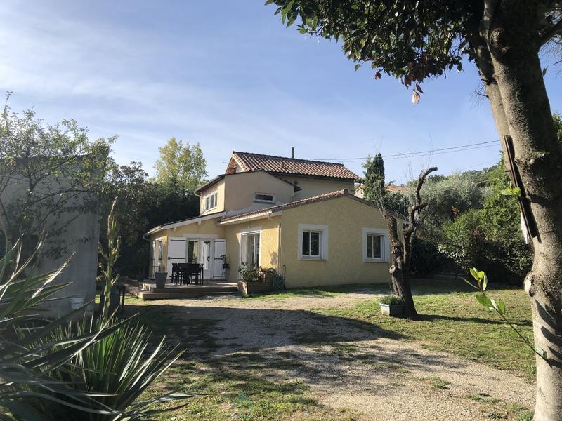 Maison - 101 m² - 5 pièces