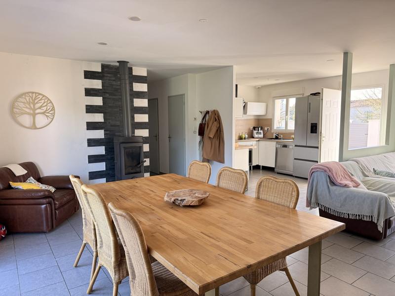 Maison - 98 m² - 4 pièces