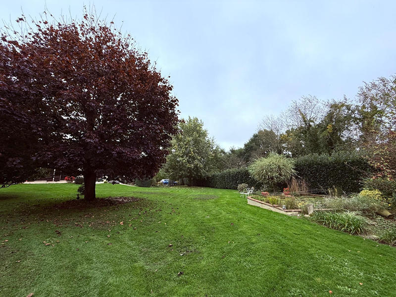 Maison - 160 m² - 8 pièces