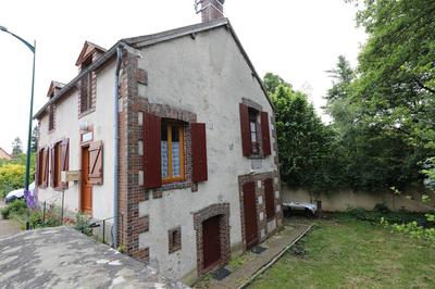 Maison - 104 m² - 4 pièces