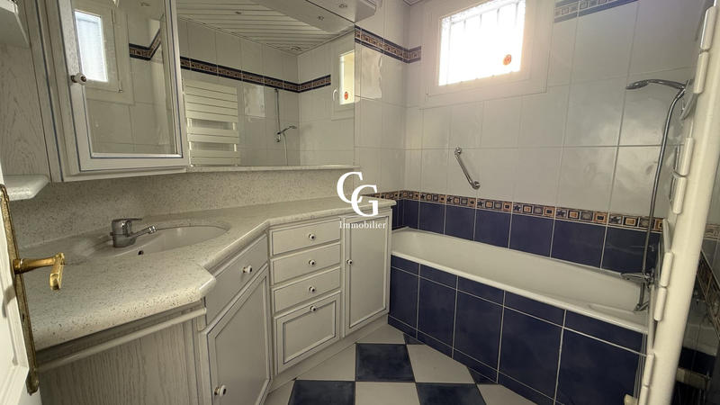 Maison - 87 m² - 4 pièces