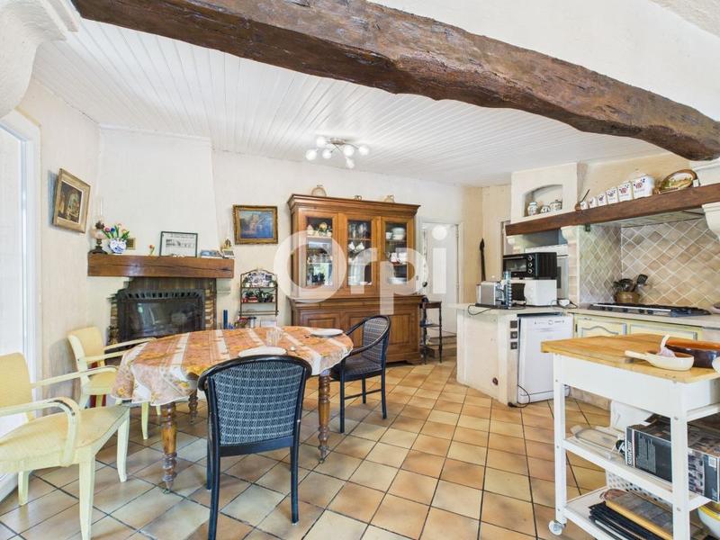 Maison - 286 m² - 7 pièces