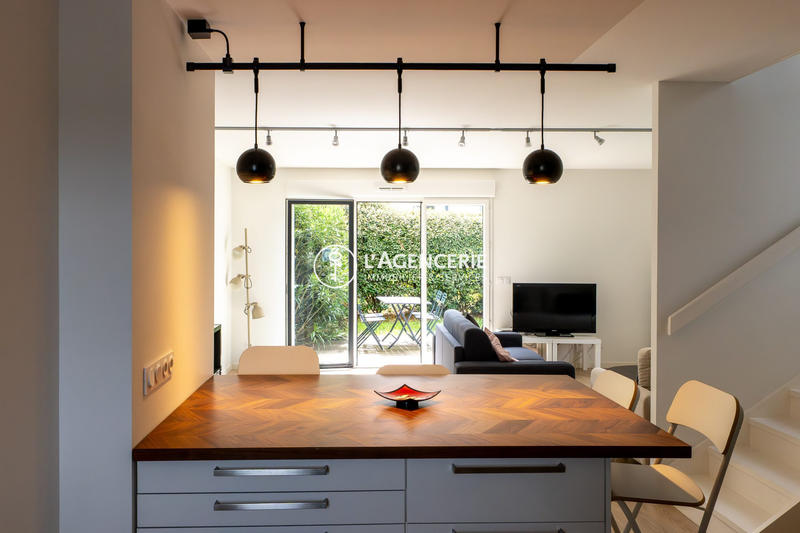 Duplex - 93 m² - 4 pièces