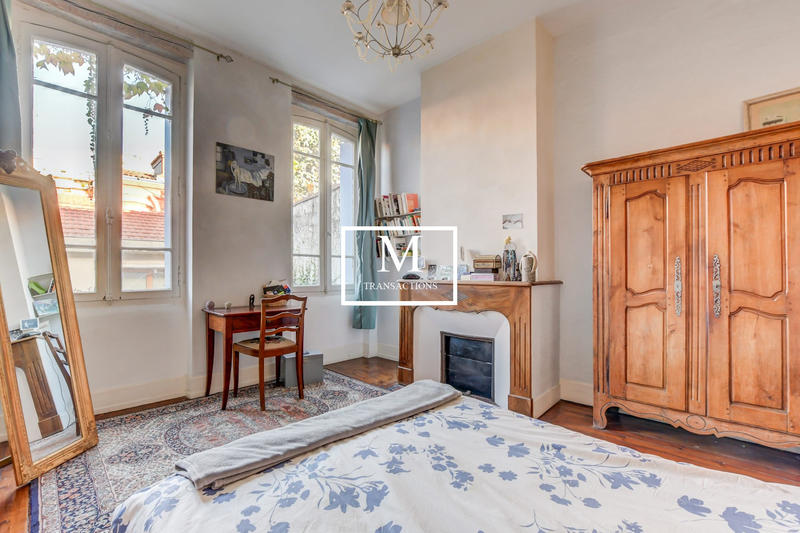 Maison - 215 m² - 6 pièces