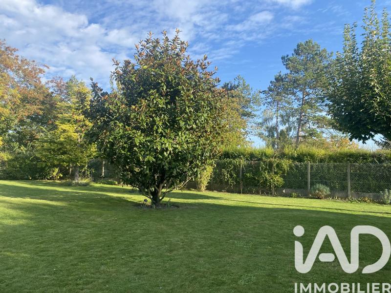 Maison - 240 m² - 8 pièces