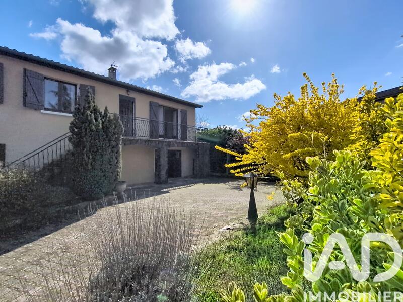 Maison - 107 m² - 5 pièces