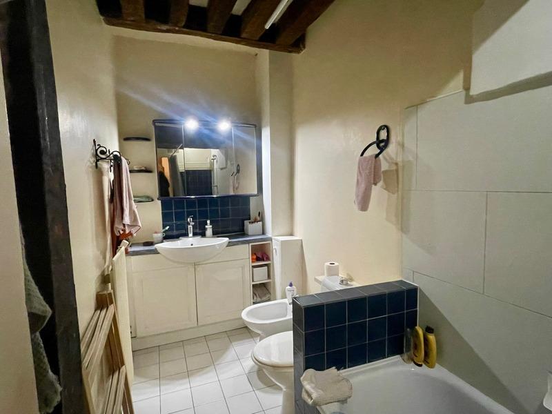 Appartement ancien - 25 m² - 1 pièce