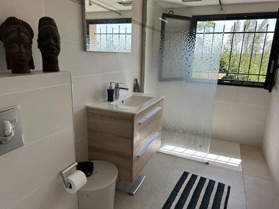 Villa - 211 m² - 9 pièces