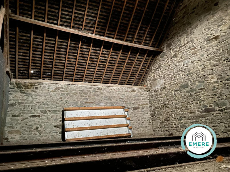 Maison - 265 m² - 11 pièces