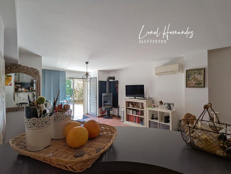 Maison - 295 m² - 10 pièces