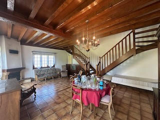Maison - 135 m² - 6 pièces