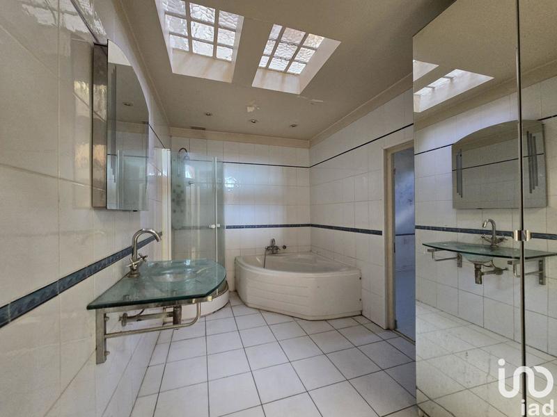 Local commercial - 229 m²