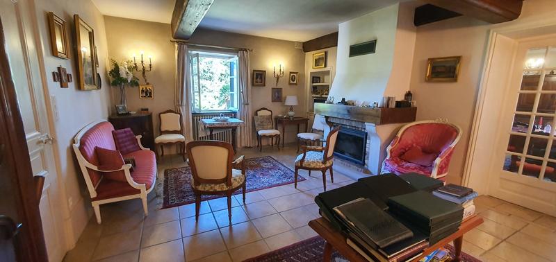 Maison - 194 m² - 7 pièces