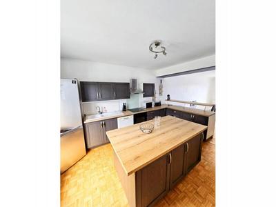 Maison - 180 m² - 10 pièces