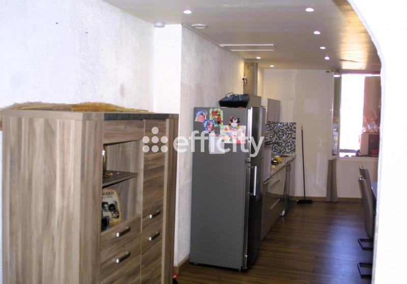 Immeuble - 207 m² - 14 pièces