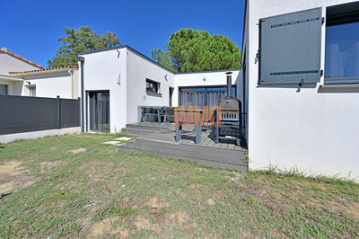 Villa - 111 m² - 4 pièces