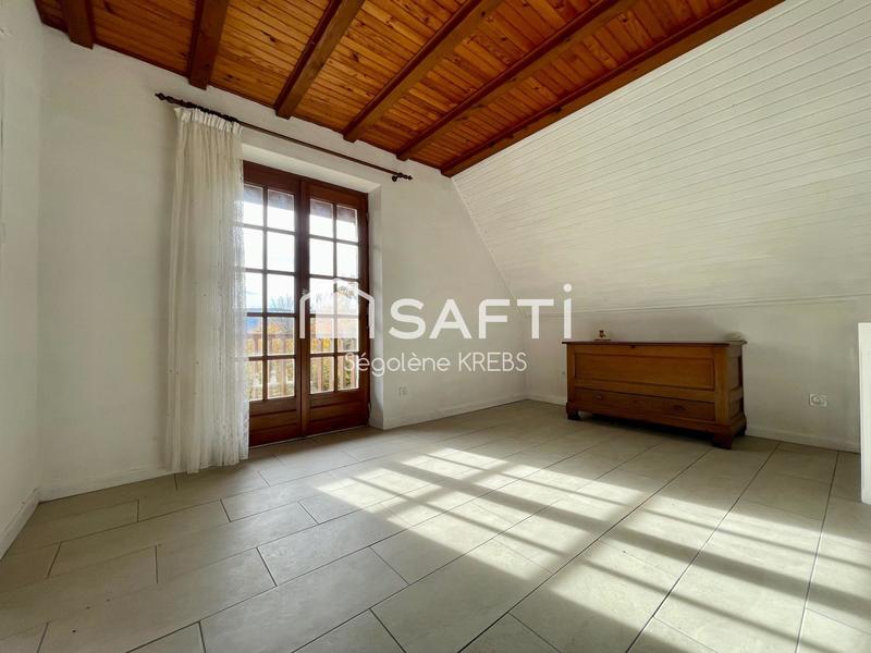 Maison - 197 m² - 8 pièces