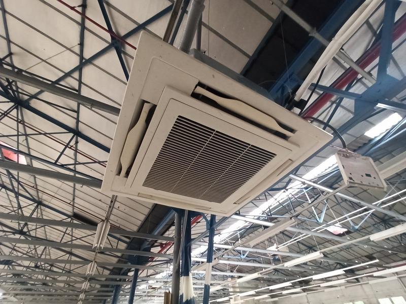 Local commercial - 5 000 m²