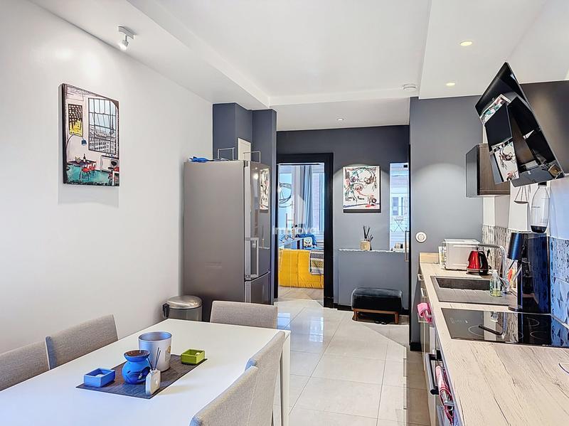 Appartement - 84 m² - 3 pièces