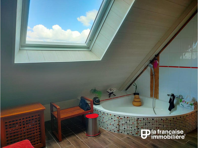 Maison - 190 m² - 8 pièces