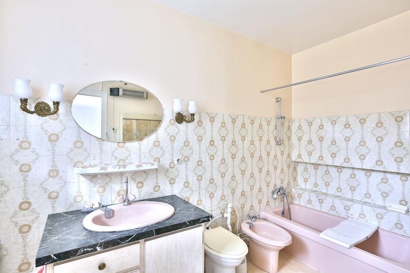 Maison - 235 m² - 6 pièces