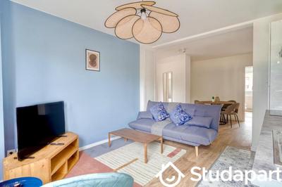 Chambre - 13 m² - 1 pièce