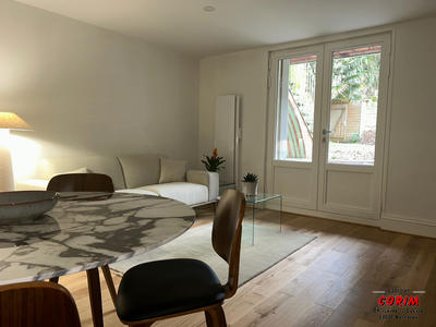 Appartement - 82 m² - 3 pièces