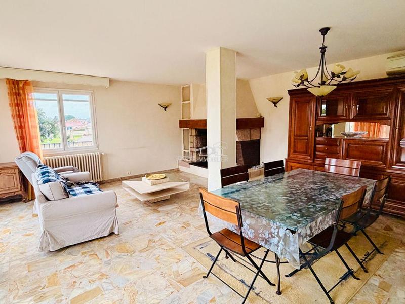 Maison - 111 m² - 4 pièces