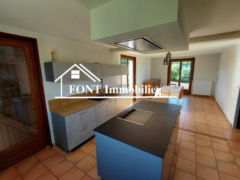 Maison - 146 m² - 8 pièces