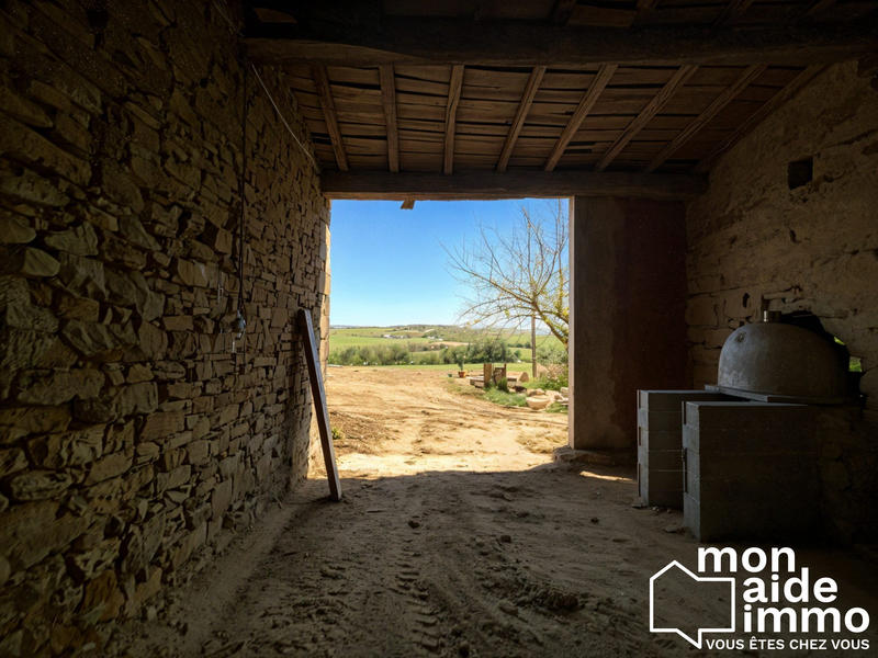 Maison - 600 m² - 9 pièces