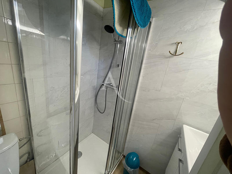 Immeuble - 8 pièces