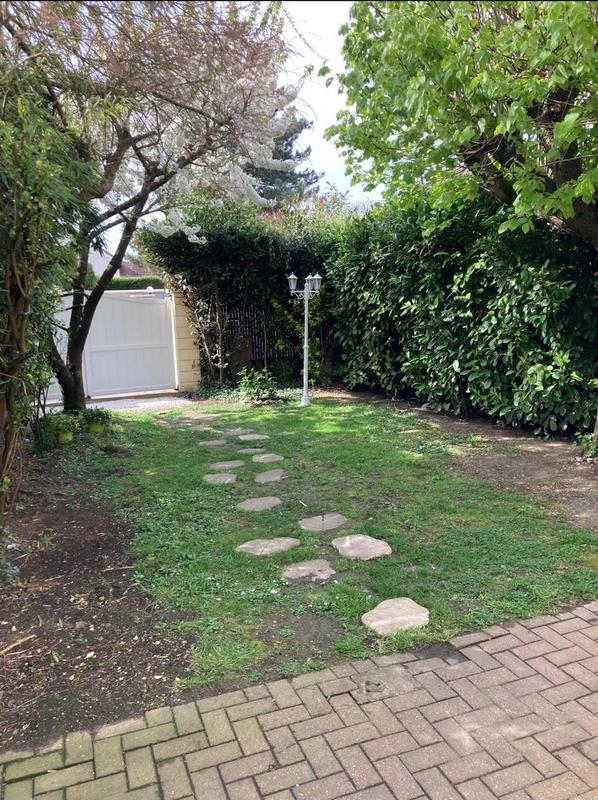 Maison - 98 m² - 4 pièces