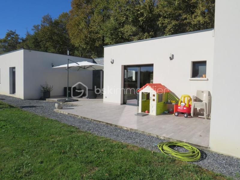 Maison - 135 m² - 4 pièces