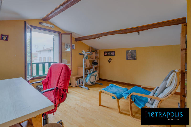 Maison - 186 m² - 7 pièces