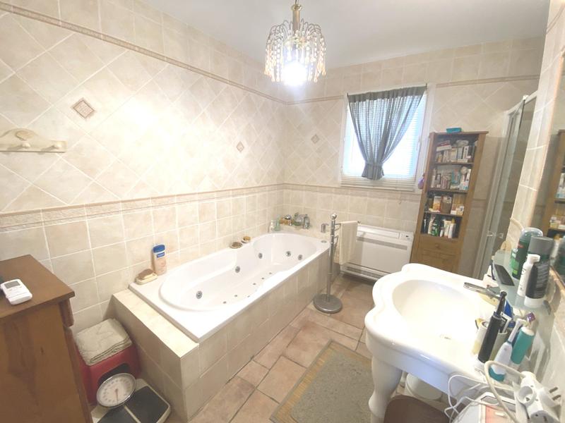 Villa - 154 m² - 6 pièces