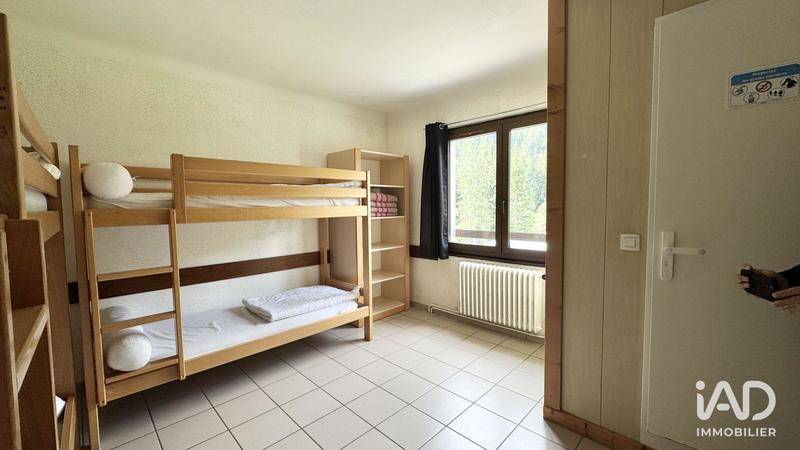 Local commercial - 1 235 m²