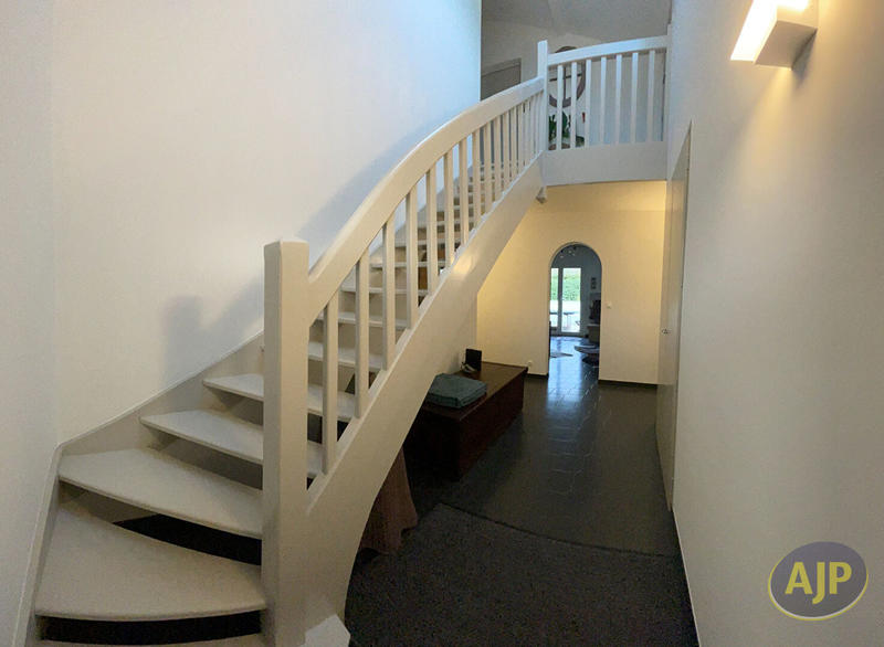 Maison - 185 m² - 6 pièces