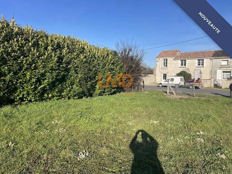 Terrain constructible - 1 193 m²
