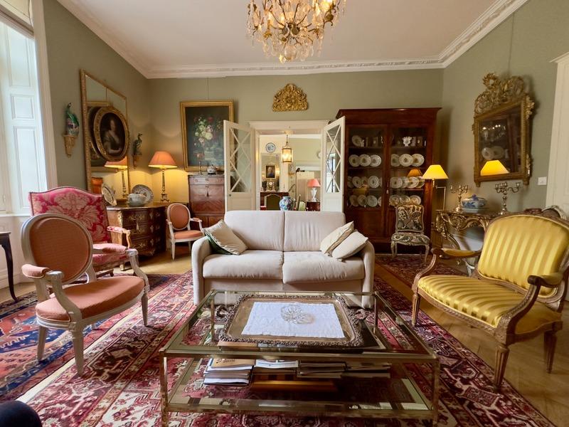 Appartement bourgeois - 89 m² - 3 pièces