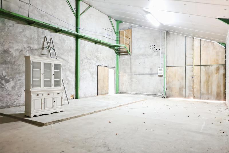 Maison - 300 m² - 4 pièces